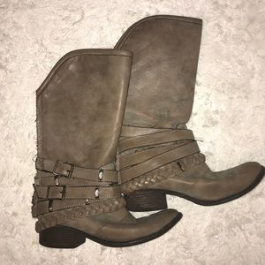🌼LAST CHANCE🌼 Target mid calf gray boots